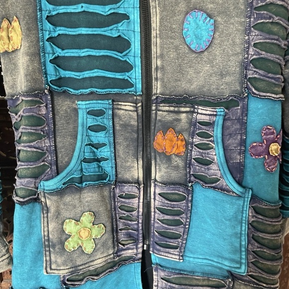 Nepali Patchwork Razor Cut Embroidered Boho Hippy Festival Hooded Jacket S/M - Picture 5 of 15